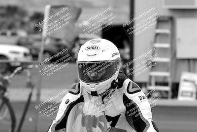 media/Mar-20-2023-Moto Forza (Mon) [[d0bbc59e78]]/Around the Pits/